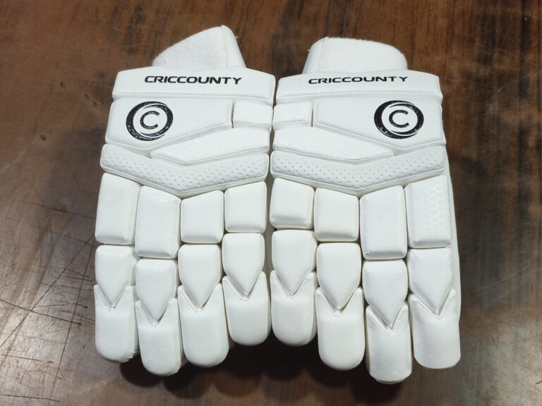 CricCounty Batting Gloves